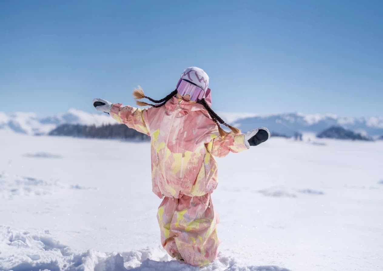 A young VECTOR rider on snow