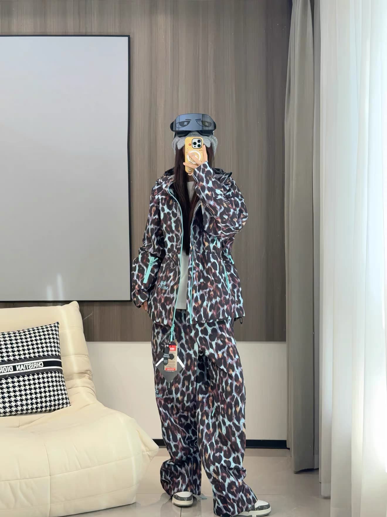 ISEE MIGGA Leopard Print Snowboard Set